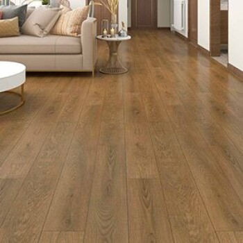 Talna obloga vinil S5 je sestavljena iz trdega vinila, ki ga odlikuje visoka vzdržljivost in odpornost na obrabo.