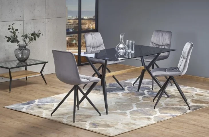 Steklene jedilne mize ustvarijo čarobno vzdušje v vašem domu