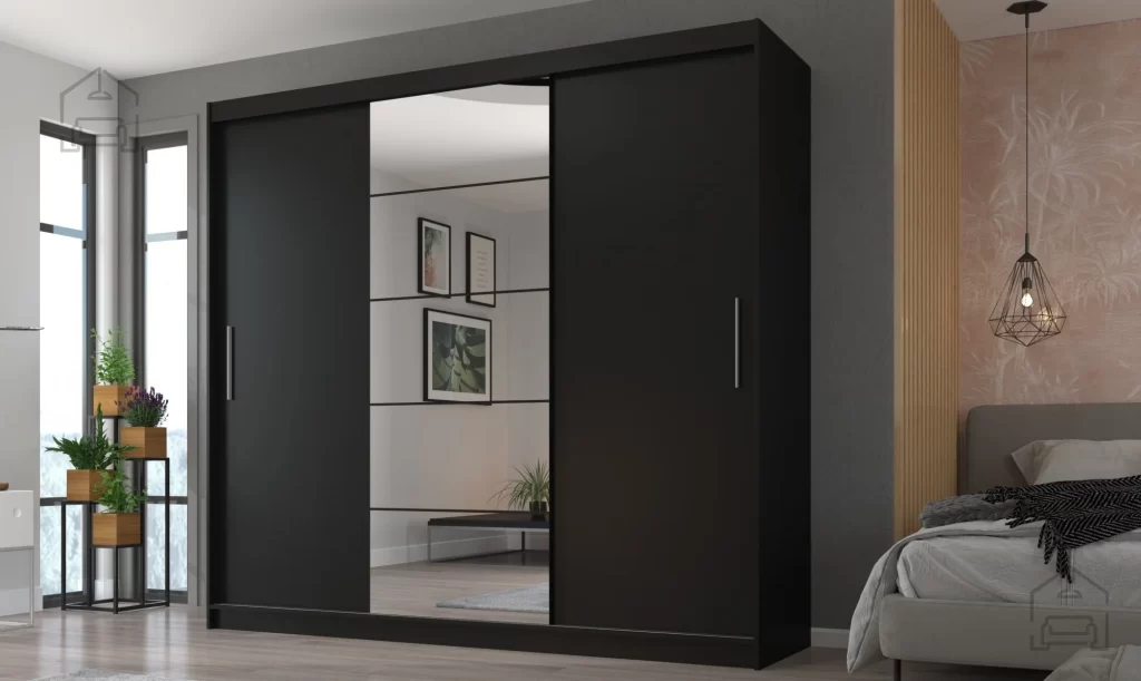 Garderobne omare v čudoviti črni barvi bojo dodale eleganco in stil vaši spalnici