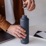 TERMO STEKLENICA, POSODA EQUA PAMETNA TERMO - DARK GREY, 680 ML – predstavitvena slika