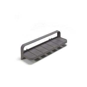 Polička za vrtno garnituro Maximo. Polička je dodatek vrtne sedežne garniture Maximo, s strukturo regenerirane smole z visoko vsebnostjo recikliranih