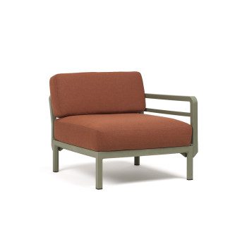 Vrtni stranki element Maximo v Cactus barvi. Vrtni stranski element Maximo z enim naslonjalom za roke s strukturo regenerirane smole z visoko vsebnostjo