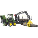 BRUDER TRAKTOR JOHN DEERE Z NAKLADALKO IN PRIKOLICO ZA HLODE 02133 – predstavitvena slika