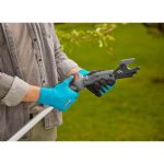 AKUMULATORSKE ŠKARJE GARDENA TELESKOPSKE HIGHCUT 360 18V ZA VEJE P4A SET – predstavitvena slika
