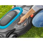 ELEKTRIČNA KOSILNICA GARDENA POWERMAX 32/1200 G2 – predstavitvena slika