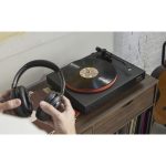 GRAMOFON JBL SPINNER BT ČRNA-ORANŽNA – predstavitvena slika