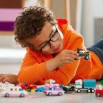 LEGO' CLASSIC 11036 USTVARJALNA VOZILA – predstavitvena slika