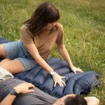 NAPIHLJIVA BLAZINA LAYON PODLOGA ZA SPANJE 188X65 CM ZELENA – predstavitvena slika