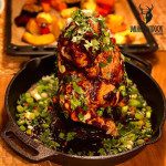 POSODA ZA ŽAR VALHAL OUTDOOR PEKAČ ZA PERUTNINO 28 CM Z DVEMA ROČAJEMA – predstavitvena slika