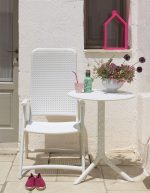Vrtna garnitura SPRITZ+ 2X počivalnik DARSENA- bela – predstavitvena slika