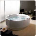 WELLNESS KAD MASAŽNA KOLPA SAN OPERA 180/O VITAL MASAŽA Z OBLOGO IN ROČAJEM – predstavitvena slika