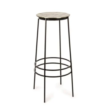 Barski stol AMIRA ORO H77 ima kovinsko konstrukcijo, sedež pa je iz aluminija. Material: - Kovina - Aluminij Barva: - Počen vzorec Dimenzije: širina: Ø36cm