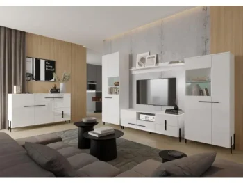 Dnevni regal JUSTINA je moderno oblikovan in elegantnega videza. V beli barvi visoki sijaj s kombinacijo stekla. Stekleni del vsebuje v vitrini LED luči, ki