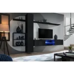 Dnevni regal NEJA je moderno oblikovan in elegantnega videza v kombinaciji lesa in kovine. Vrata visoke omare se odpirajo s push-click sistemom. V ceno
