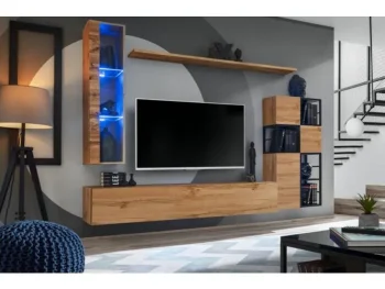 Dnevni regal NUŠA je moderno oblikovan in elegantnega videza v kombinaciji lesa in kovine. Vrata visoke omare se odpirajo s push-click sistemom. V ceno je
