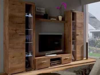 Dnevni regal RUBA 4 XL je moderno oblikovan in elegantnega videza. Dnevni regal je izdelan v EU. Dimenzije dnevnega regala so 300 cm x 190 cm x 40,2 cm