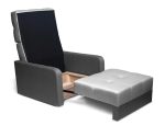 Dvosed ALI 1 je primerna za vsak prostor. Narejena je iz kvalitetnih materialov. Ima možnost da se raztegne v udobno ležišče. Material: - Blago Dimenzije: