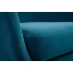 Fotelj IZIDOR v elegantni barvi je udoben in kvaliteten ter modernega videza. Je odlična popestritev za vaš dom ali pisarno. Nogice so kovinske, kar