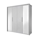 Garderobna omara s drsnimi vrati AMARELA je primerna za vsako spalnico. Narejena je iz trpežne laminirane plošče debeline 16 mm. Omara ima ročaje iz metala