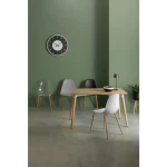 Jedilni stol MANDY je dobavljiv v prozorni barvi. Noge so izdelane iz kovine v barvi lesa. Sedalni del iz polipropilena. Barva: - Prozorna Material: -