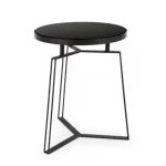 Klubska mizica ZAIRA D40 črna ima jekleno okvirje in stekleni vrh. Material: - Jeklo - Steklo Barva: - Črna Dimenzije: širina: Ø40cm višina: 50hcm