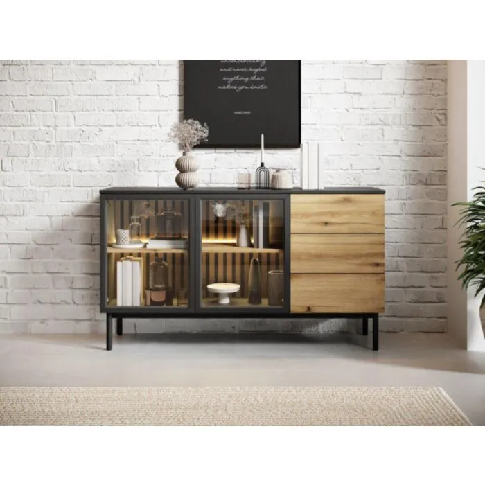 Komoda LANASA Komoda LANASA, je eleganten kos pohištva, ki popestri vaš prostor. Njen poseben dizajn vas bo navdušil, saj prinese vašemu prostoru eleganco in