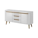 Elegantna komoda RON v skandinavskem slogu prinaša svežino in preprostost v vsak prostor. Komoda je eleganten kos pohištva, ki popestri vaš prostor. Njen