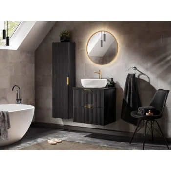 Kopalniški blok LUCIJA 60 je narejen iz kvalitetne laminirane plošče. Izstopa zaradi svoje moderne oblike s prefinjenimi zlatimi ročkami. Popestril bo