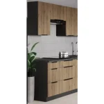 Kuhinjski blok SILVA 315 x 250 cm je kuhinja v oreh / črni barvi. Kuhinja je izdelana iz oplemenitenih ivernih plošč debeline 16 mm in je oblečena v