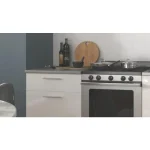 Kuhinjski blok NAJA 200 bela sijaj je dobavlja v beli sijaj/sonoma barvi. Korpusi so iz laminirane plošče debeline 16 mm. Laminirane plošče so najpogosteje