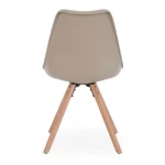Kuhinjski stol NEW TREND taupe ima noge iz bukovega lesa, kar daje stolu stabilnost in vzdržnost. Sedalni del ter naslon za hrbet pa sta iz plastike, v taupe