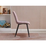 Kuhinjski stol TARIK roza blago, v kombinaciji roza prešitega blaga s črnimi kovinskimi nogami se poda v vsak ambient. Noge so prašno barvane z debelino