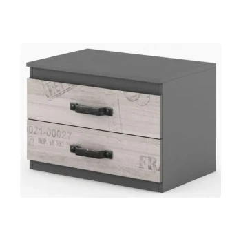 Nočna omarica MAJA je primerna za vsako mladinski ali najstniško spalnico. Ima moderen dizajn s pridihom elegance. Kombinirate jo lahko s pohištvom iz iste