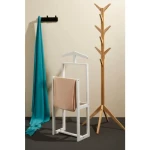 Obešalnik DAIKI bela, je eleganten kos pohištva, ki popestri vsak prostor. Narejen je iz kakovostnega brezovega lesa. Dimenzije: širina: 40cm globina: 24cm