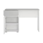 Pisarniška miza ALBA, združuje funkcionalnost in sodoben dizajn, idealna je za vsako delovno okolje. Izdelana je iz trpežne iverne plošče debeline 16 mm v