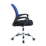 Pisarniški stol DISCO krom/moder je vrtljiv stol, ki je nastavljiv po višini. Zagotavlja popolnoma zanesljivo uporabo ter vzdržljivost. Čvrsta podlaga