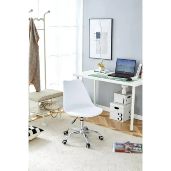 Pisarniški stol ROBI v beli barvi je udoben ter elegantnega videza. Stol je vrtljiv ter nastavljiv na višino. Naslon za hrbet je iz plastike, sedalni del je