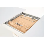 Raztegljiva miza TORO združuje modernost, urejenost in funkcionalnost pohištva. Narejena je iz kvalitetnih materialov in izžareva robustnost in eleganco v