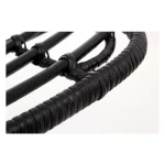 Stol LORENA črna je moderno dizajniran. Konstrukcija je narejena iz trpežnega jekla. Pletivo je iz ratana kar omogoča enostavno vzdrževanje. Ni