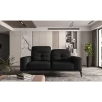 Trosed ROBI 2 je modernega dizajna ter praktičen za uporabo. Ima nastavljive vzglavnike in nastavljiv naslon za hrbet po globini. Noge sedežne garniture