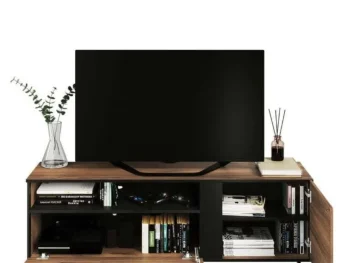 TV regal NAT je elegantna in funkcionala TV omarica v modernem stilu. Sloni na lahkih, zelo vitkih nogah. Kombinacija črnega in temnega lesnega dekorja deluje