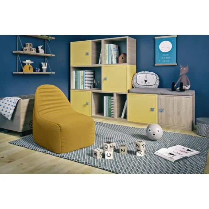 Vreča za sedenje MARIO Vreča za sedenje MARIO je kot nalašč za otroške in mladinske sobe. Uporabite ga lahko za dekoracijo ali kot dodatni sedež. Gre za udobno vrečo, polnjeno