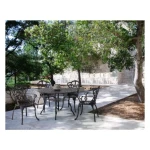 Vrtna miza VICTORIA antracit 110D. Miza je narejena iz aluminija. Barva: - Antracit Material: - Aluminij Dimenzije: širina: 110 cm višina: 71.5 cm