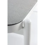 Vrtna mizica FLORENCIA 120X75 WG20 bela ima aluminjasti okvir, prašno barvan (poliester) ter stekleno ploščo. Material: - Aluminij - Steklena plošča