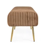 Klop SELENA Je eleganten kos pohištva, ki popestri vaš prostor. Njen poseben dizajn vas bo navdušil, saj prinese vašemu prostoru eleganco in prefinjenost.