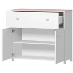 Komoda LINA je elegantna komoda z dvema vratama in dostopnim predalom. Odlično se poda vsaki sobi. Dimenzije: - D: 110 cm x G:42 cm x V: 90 cm Material: -