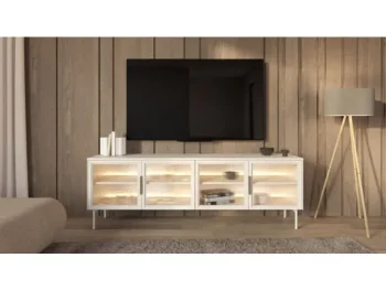 TV omarica LUMPI kašmir, ni le osupljiva temveč tudi praktična. Elegantna barva naredi kolekcijo brezčasno in elegantno. Steklo na frontah daje pohištvu