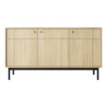 Komoda JAPONI 154 hrast je elegantna in preprosta. Odlično se poda v vsak dnevni prostor. Narejena je iz visokokakovostnih materialov, kar zagotavlja trdnost