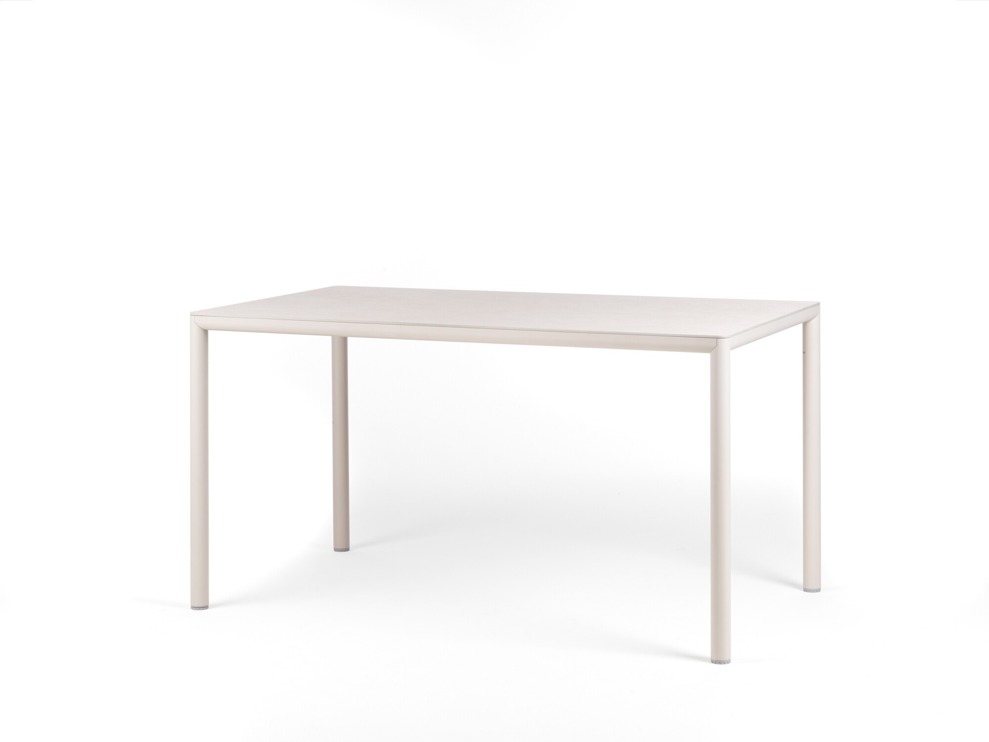 Vrtna miza PIAVE 140x80 -Corda -Nardi Vrtna miza PIAVE 140x80 -NARDI. Vrtna miza PIAVE 140x80 iz pohištvene serije Piave priznanega proizvajalca Nardi navdušuje z izjemno atraktivnim in sodobnim