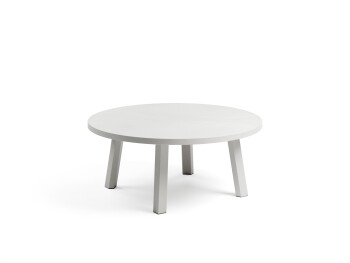 Vrtna mizica MAXIMO 70 MINI. Vrtna klubska mizica Maximo, s strukturo regenerirane smole z visoko vsebnostjo recikliranih materialov z mat zaključkom in